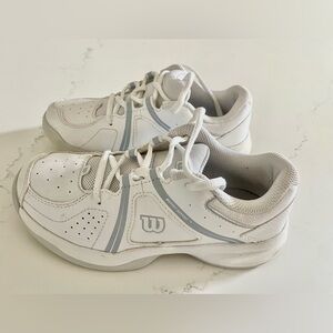 Wilson White Unisex Youth Tennis Shoes (US 2.5 Youth)